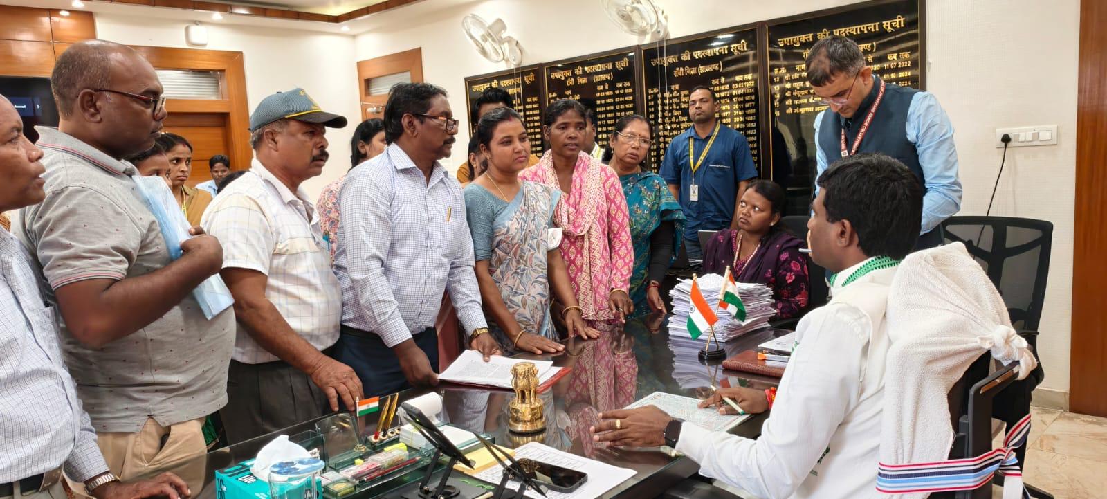 कोर्ट के आदेश के बाद भी म्यूटेशन नहीं करने पर रातू सीओ को शोकॉज