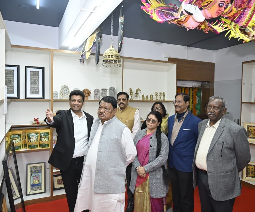 यहां एक छत के नीचे मिलेंगी झारखंड, ओडिशा और छत्तीसगढ़ की कला एवं शिल्प की कलाकृति