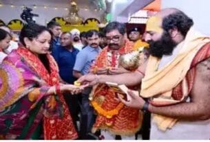 रामनवमी पर मुख्यमंत्री हेमंत सोरेन पत्नी कल्पना सोरेन के साथ पहुंचे तपोवन राम मंदिर, श्रद्धालुओं में  भरा जोश