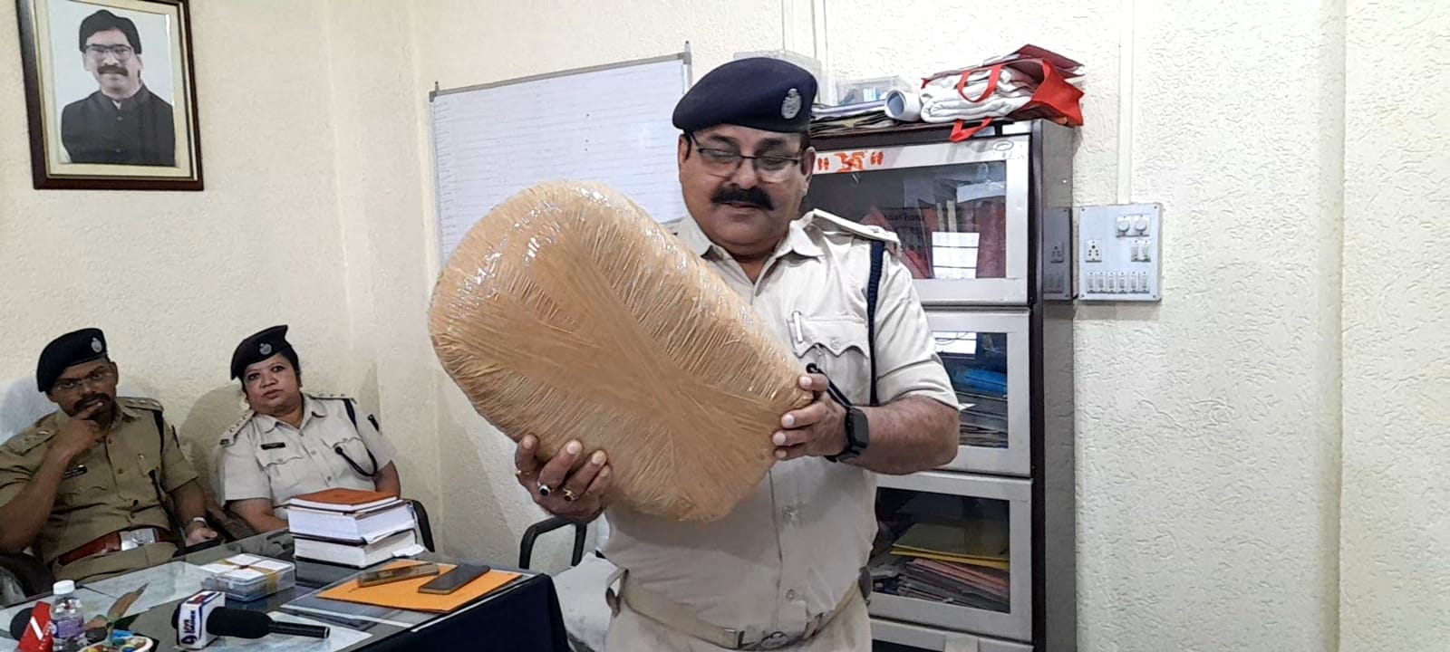 लोहरदगा पुलिस को मिली बड़ी सफलता, 433 किलो अवैध गांजा जब्‍त