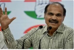 मुर्शिदाबाद में बाल-बाल बचे कांग्रेस के वरिष्ठ नेता अधीर रंजन चौधरी, मचा हड़कंप