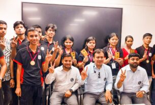 पीडब्ल्यू विद्यापीठ ने सम्मान समारोह का किया आयोजन