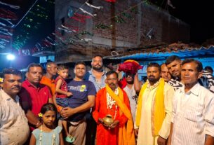 पिठोरिया में मंडा पूजा का शुभारंभ, 14 दिनों तक चलेगा आस्था का महापर्व