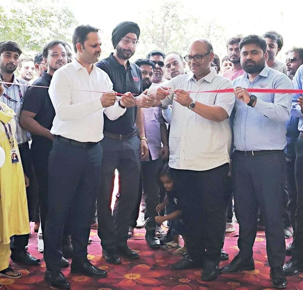 प्रेमसंस मोटर ने खलारी में खोला एरि‍ना आउटलेट