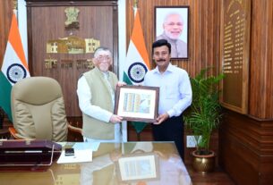 राज्यपाल से मिले मुख्य डाक महाध्यक्ष, योजना एवं पहलों से कराया अवगत