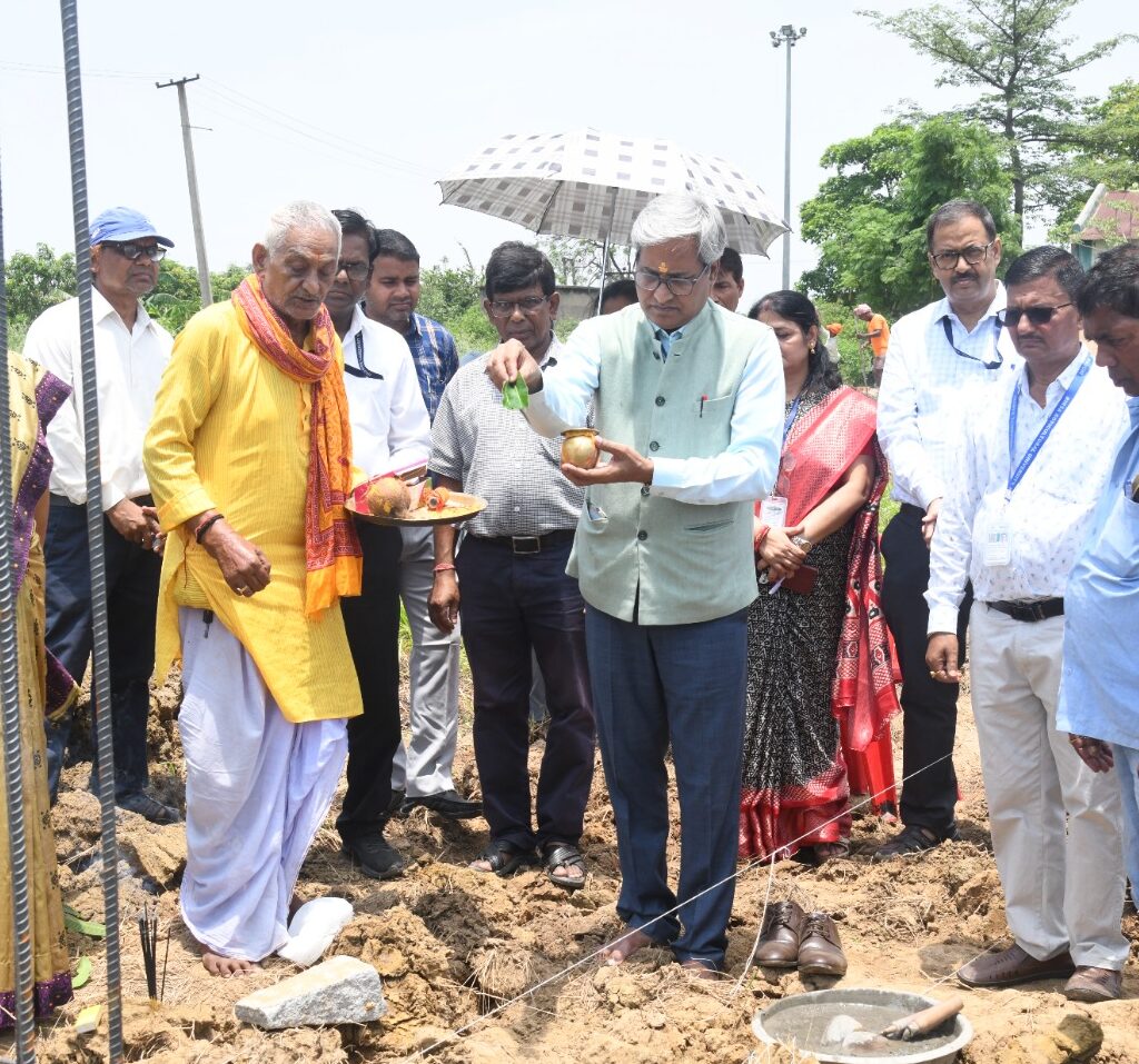 बिरसा कृषि विश्वविद्यालय में अलसी बीज प्रसंस्करण केंद्र का शिलान्यास