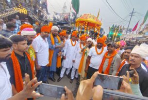 पिठोरिया में भाईचारे की मिसाल बना मोहर्रम जुलूस, पारंपरिक खेलों ने मोहा मन