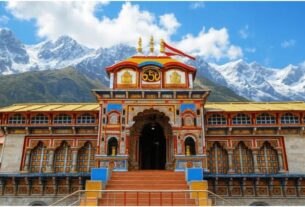 अब बद्रीनाथ धाम में दान की चोरी और हेराफेरी के लगे गंभीर आरोप