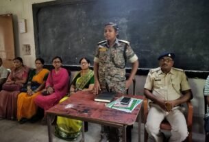 राजकीयकृत मध्य विद्यालय में जागरुकता का आयोजन