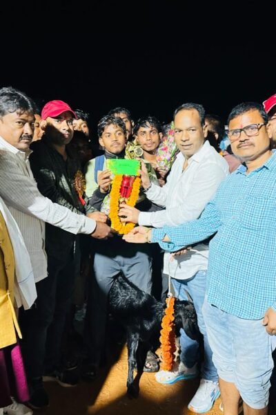 स्वर्गीय लाल अजय नाथ शाहदेव फुटबॉल टूर्नामेंट का एलेवन स्टार क्लब बना विजेता