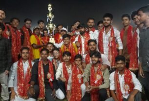 लोहरदगा के बक्सीडीपा में धूमधाम से हुआ रावण दहन, उमड़ी लाखों की भीड़