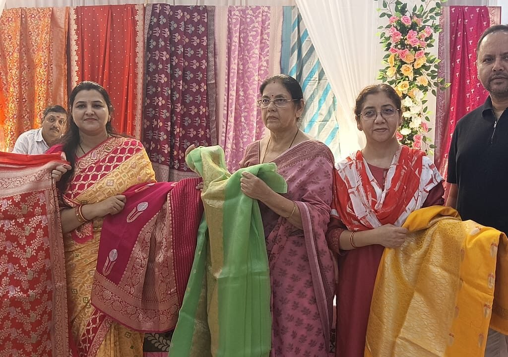 बनारसी साड़ी प्रदर्शनी कल से, ग्राहकों को मिलेगी सस्‍ते में खरीद की सुविधा